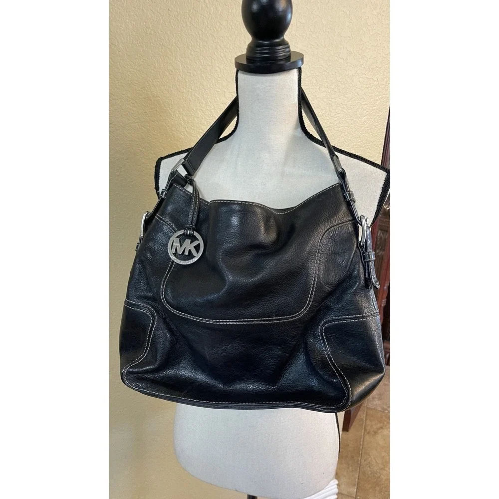 Michael Kors Brookville Black Pebbled Leather Hobo Shoulder Bag Silver MK Charm